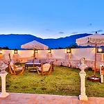Cukurbag 4 Bedroom With Private Pool Villa Kaş