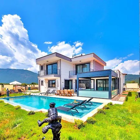 Cukurbag 4 Bedroom With Private Pool 别墅 卡斯