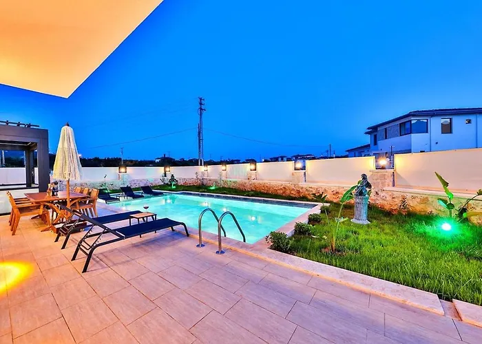 别墅 Cukurbag 4 Bedroom With Private Pool 卡斯