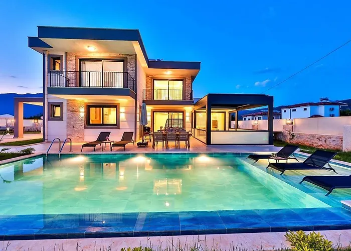 Cukurbag 4 Bedroom With Private Pool 别墅