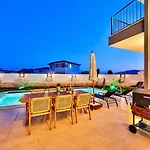 Cukurbag 4 Bedroom With Private Pool 别墅 *