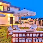 Cukurbag 4 Bedroom With Private Pool * 卡斯