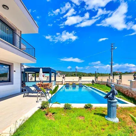 别墅 Cukurbag 4 Bedroom With Private Pool *